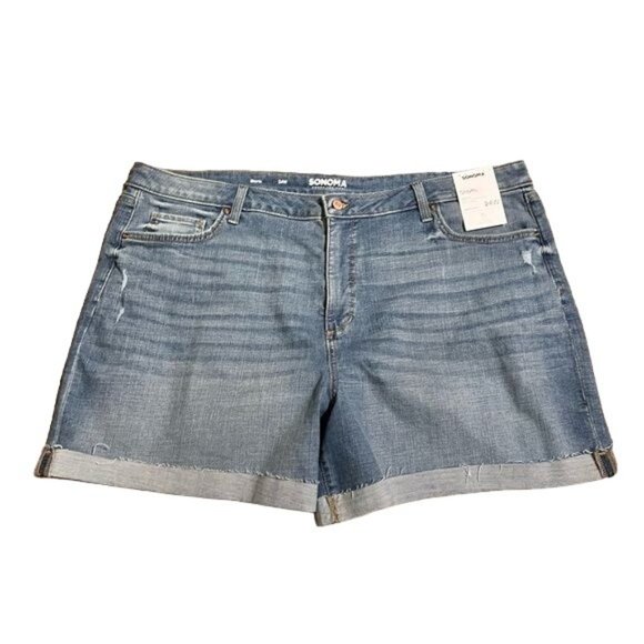 Sonoma Women’s High Rise Shorts NWT.     Size 24W - Picture 4 of 5